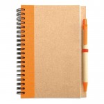 Caderno de papel reciclado com pormenor de cor cor cor-de-laranja