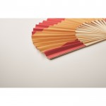 Leque de bambu com design de diferentes bandeiras europeias cor vermelho vista fotografia sexta vista