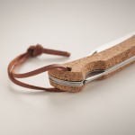 Canivete dobrável de aço inoxidável com cabo de cortiça e tira cor bege vista fotografia quinta vista