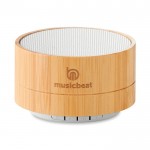 Coluna Bluetooth com Carcaça de Bambu cor branco quarta vista com logotipo