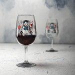 Copo de vinho em Tritan para personalizar cor transparente vista de ambiente