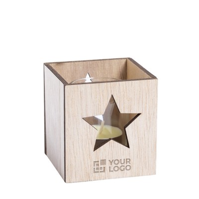 Vela com estrela aberta na caixa de madeira vista principal
