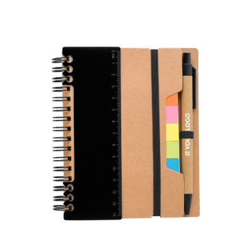 Caderno de papel reciclado com notas adesivas, caneta e folhas pautadas