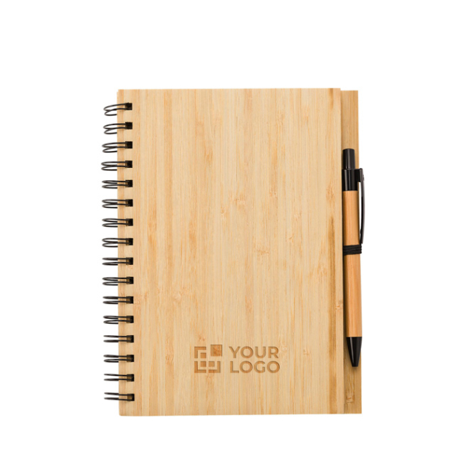 Caderno de bambu com caneta de tinta azul tamanho A5 e folhas pautadas