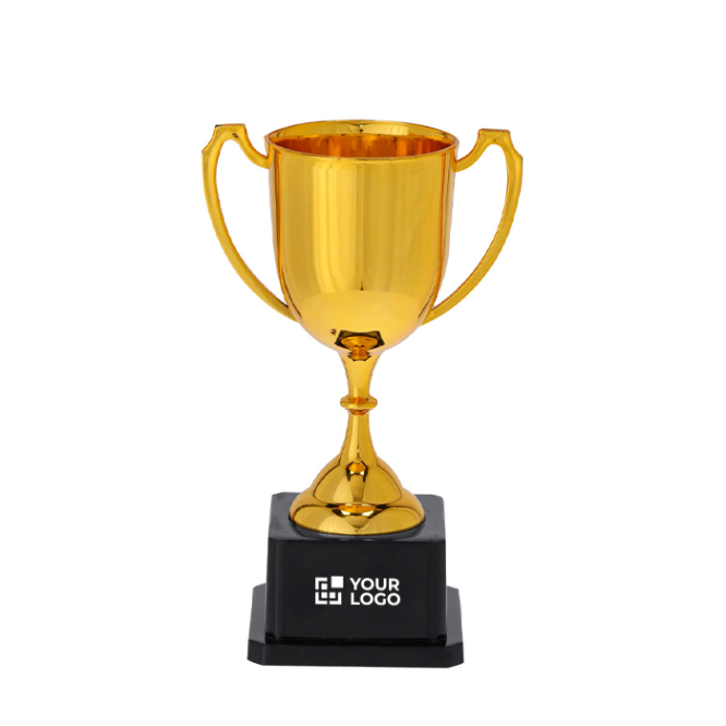 Típico troféu de cor dourada com 2 asas nas laterais e base preta