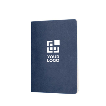 Caderno A5 com capa de cartão e folhas pautadas cor de creme