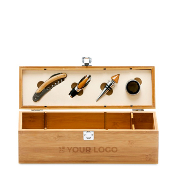 Conjunto de vinho apresentado em elegante caixa de bambu e metal