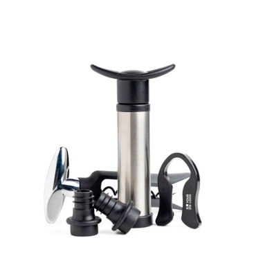 Conjunto de vinho com vários utensílios, como bomba e saca-rolhas vista principal