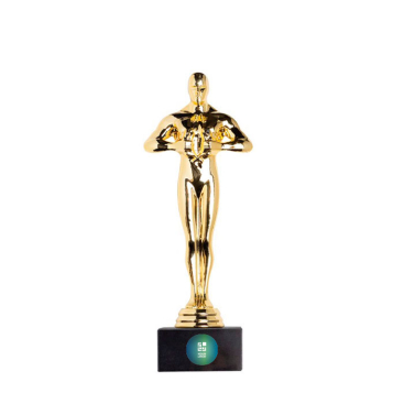 Troféu de estatueta dourada ideal para distinguir alguém vista principal