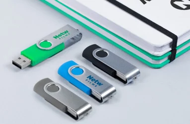 Pen drives personalizadas para empresas e publicidade